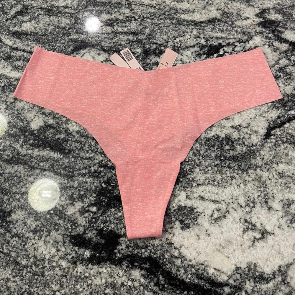 Victoria’s Secret panty thong no show XL